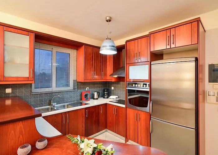 Elia Selinou * Chania (Crete)